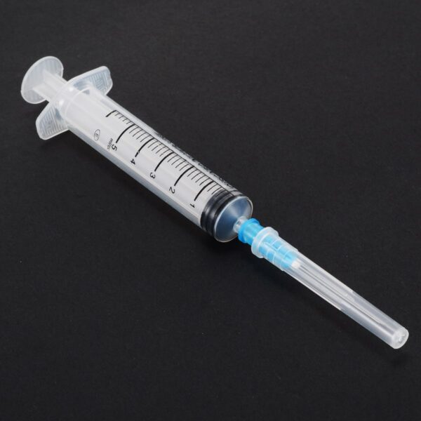 JERINGA CON PUNTA 5ML